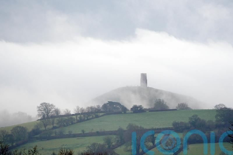 Yellow alert for fog in force with warnings of possible flight disruption