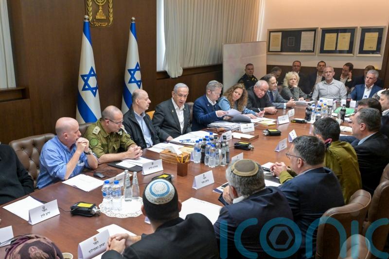 Israel’s cabinet backs deal for Gaza ceasefire and release of dozens of hostages