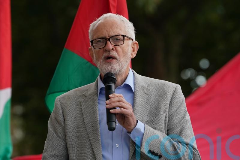 Corbyn and McDonnell ‘agree to police interview after Palestine march’