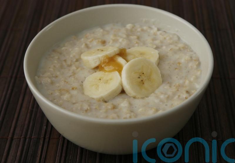 Porridge adverts to stay on TV, health minister says