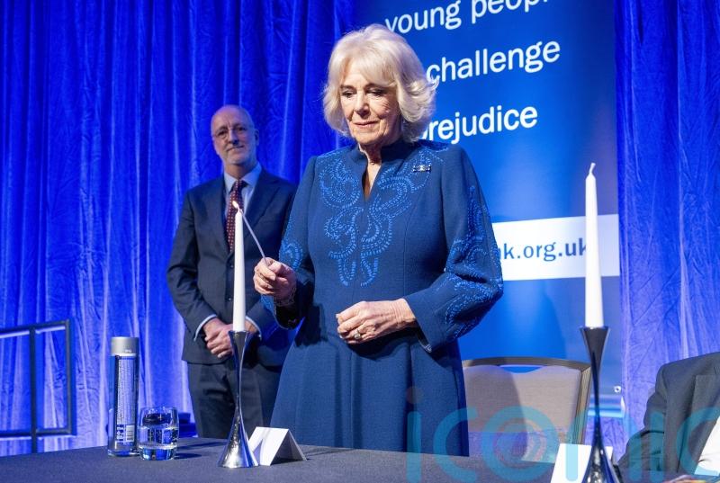 Queen pledges to ‘never forget’ the atrocities of the Holocaust