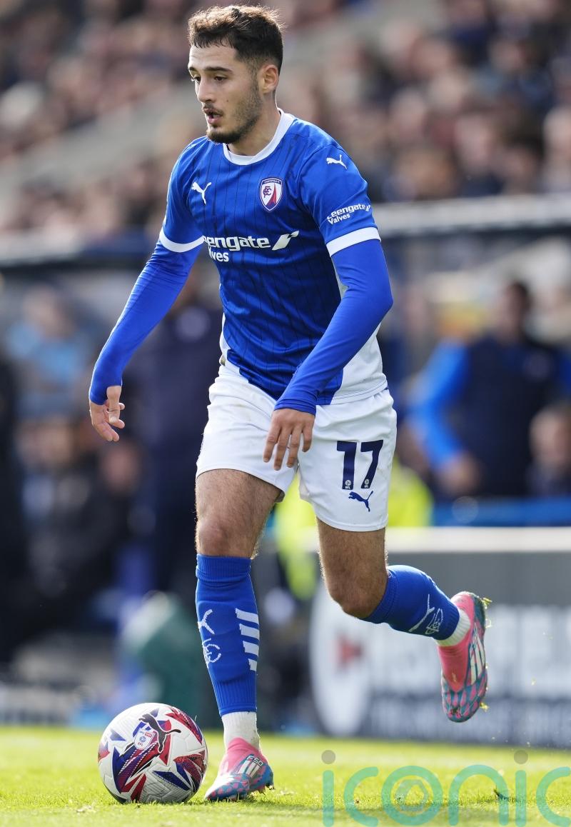 Armando Dobra scores second-half equaliser as Chesterfield hold 10-man Port Vale
