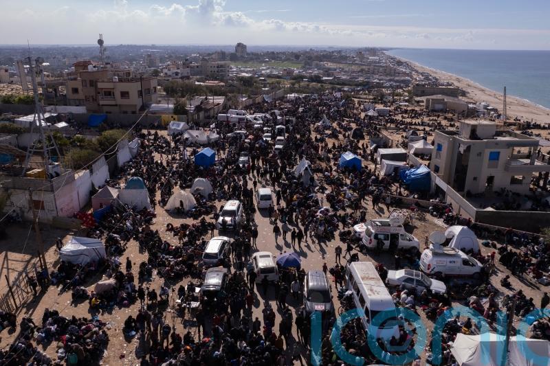 Palestinians blocked from northern Gaza over ceasefire dispute