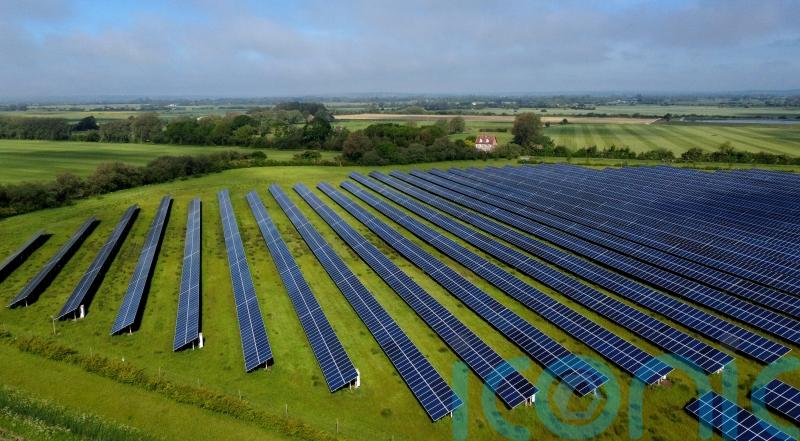 UK on track to miss 2030 clean power targets, research suggests