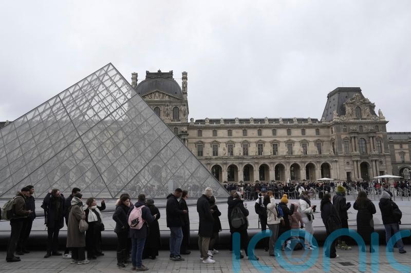 Macron announces major overhaul to modernise Louvre and move the Mona Lisa