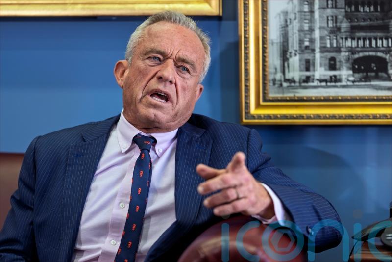 Caroline Kennedy warns senators that cousin Robert F Kennedy Jr is a ‘predator’