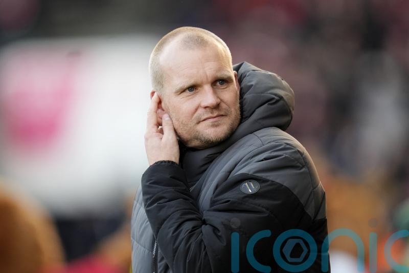 Liam Manning praises staff as Bristol City earn a point at Oxford