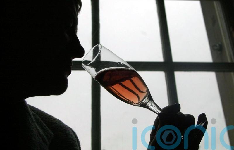 Swimming teacher who drank wine before lesson and fell over in pool is banned