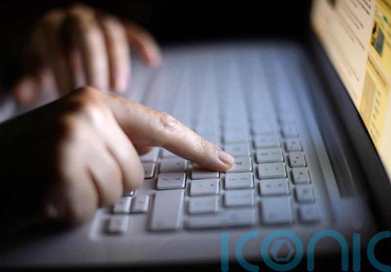Mumsnet halts picture sharing after ‘child sexual abuse images shared on site’
