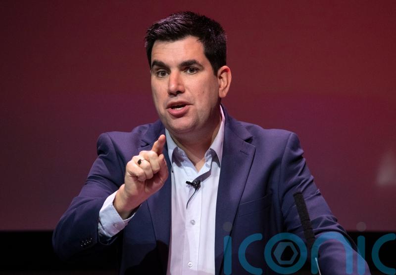 Four rebel MPs given Labour whip back