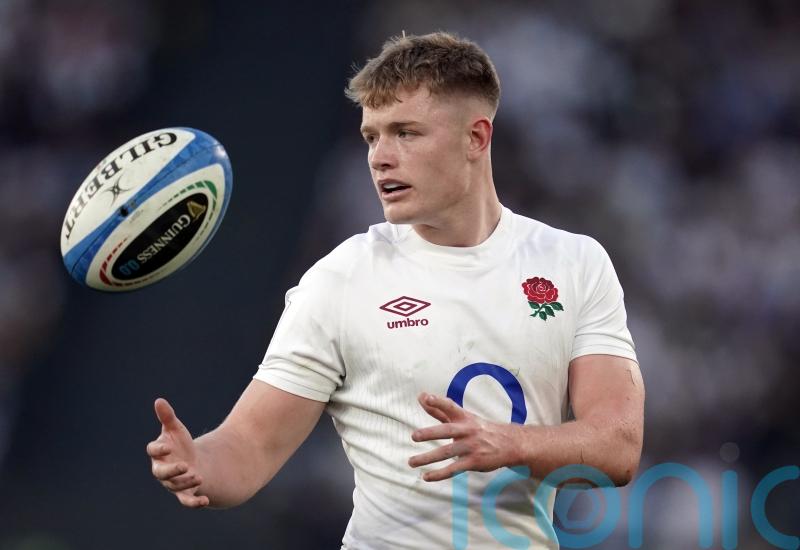 ‘Tough and brave’ Fin Smith backed to star on first England start against France