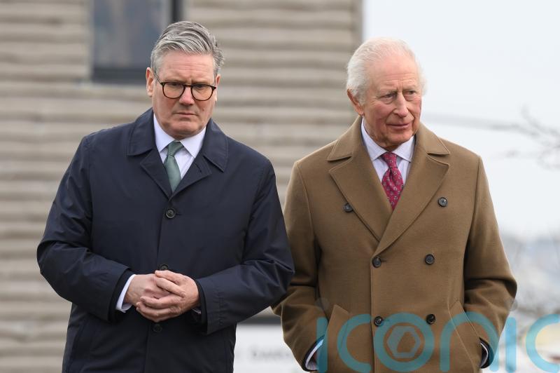 King &lsquo;to host political leaders at Windsor Castle&rsquo;