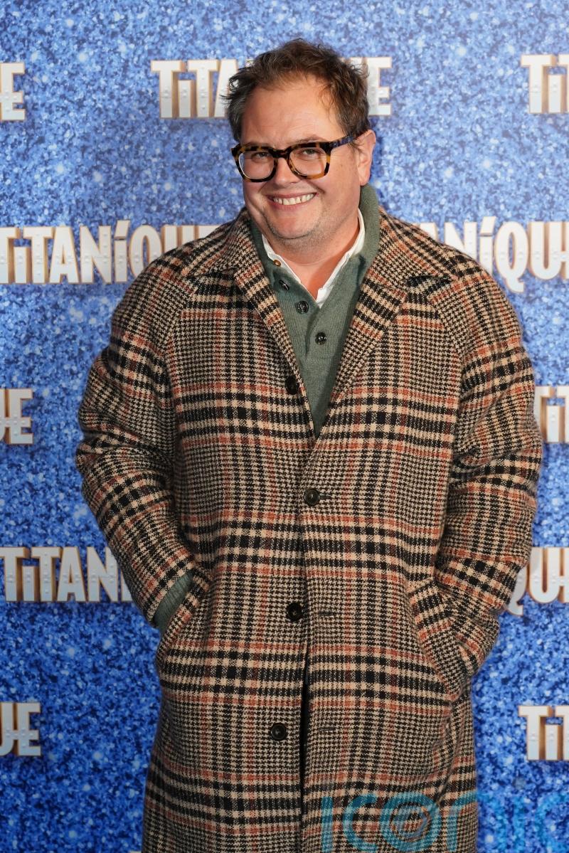 Alan Carr and Susie Dent to find UK’s secret geniuses in new Channel 4 series