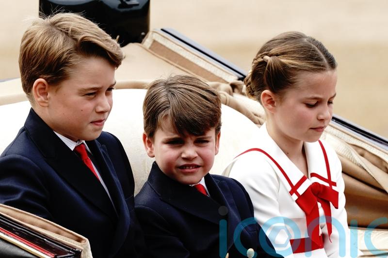 Kate and her children post drawings of themselves following bonding exercise