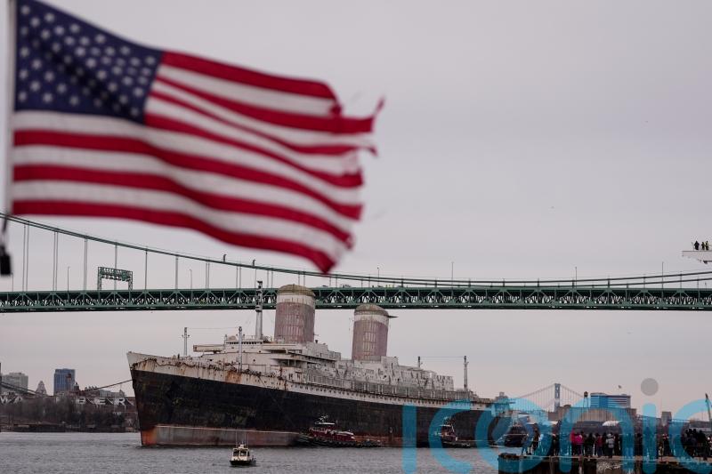 Historic ocean liner begins voyage to become world’s largest artificial reef
