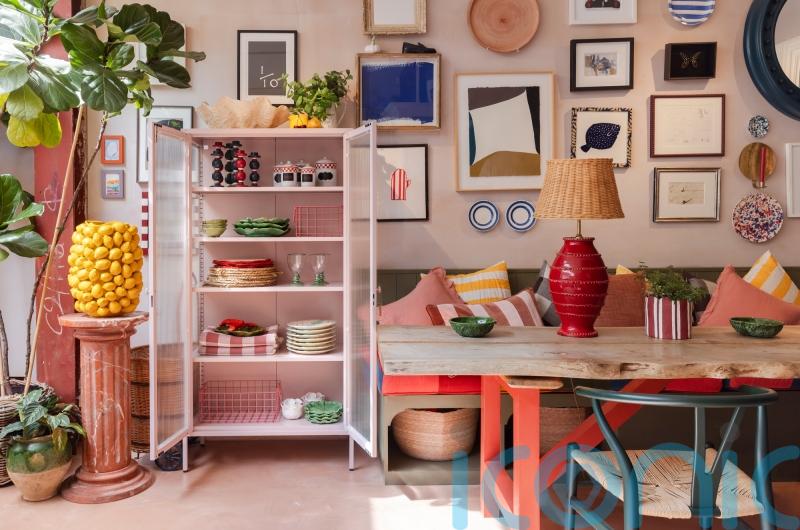 9 ways to showcase your trinkets, treasures and things