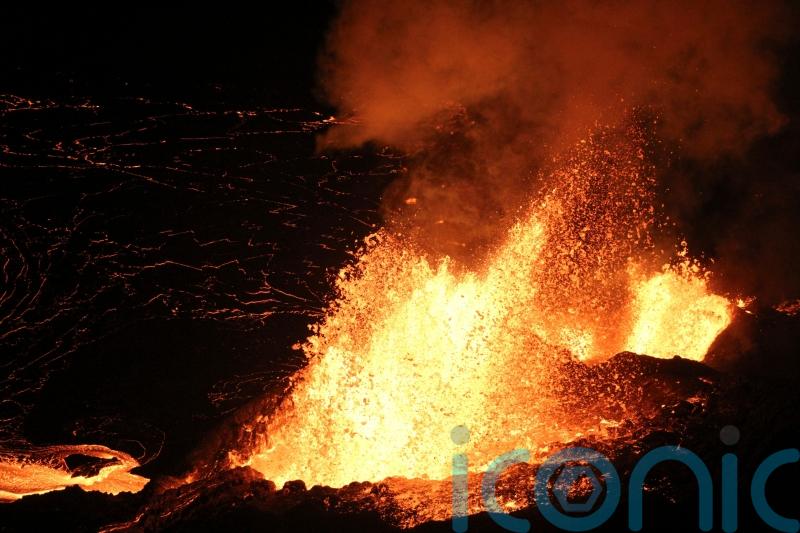 Hawaii’s Kilauea volcano begins spewing lava again