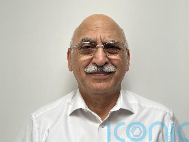 Freed Iran prisoner tells detained Britons not to submit to false confessions