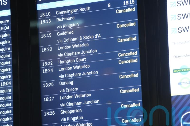 Train reliability at record low as more than one in 25 services are axed