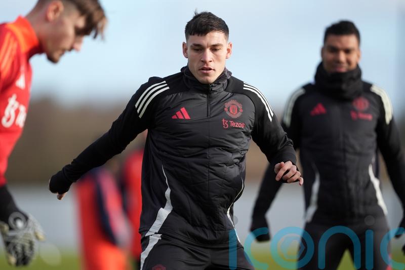 Manuel Ugarte, Leny Yoro and Christian Eriksen available for Man Utd at Everton