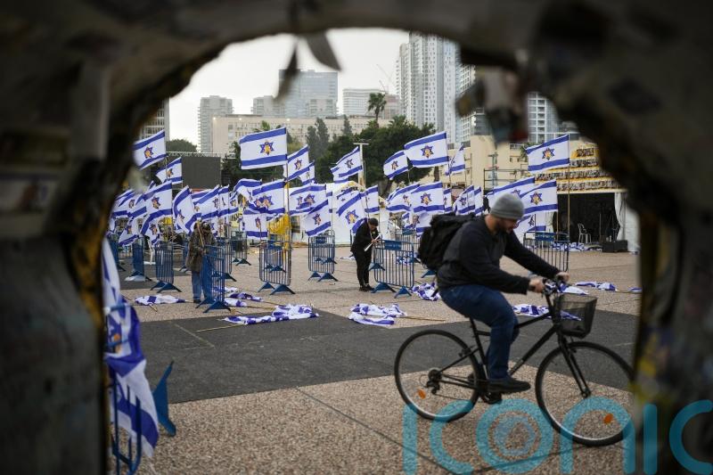 How many hostages are left in Gaza?