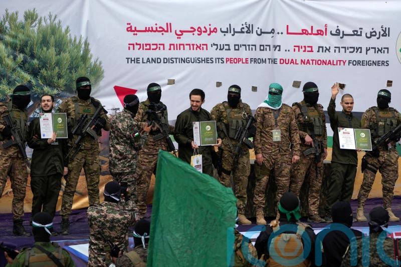 Israel delays release of Palestinian prisoners after Hamas frees six hostages