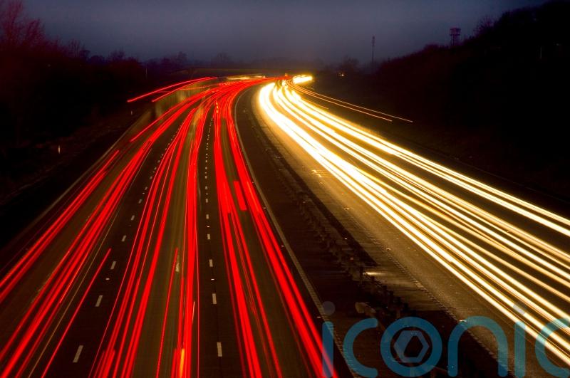 Section of M4 ‘fully closed’ after dead body found on carriageway