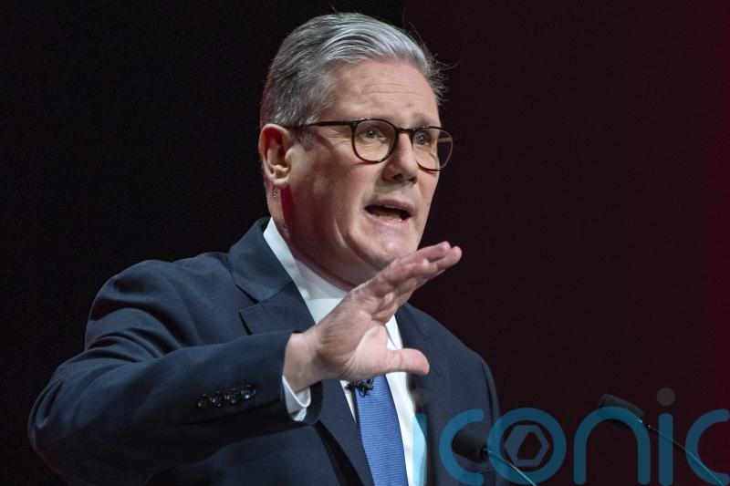 Scottish Government should follow law on single-sex spaces, Starmer says