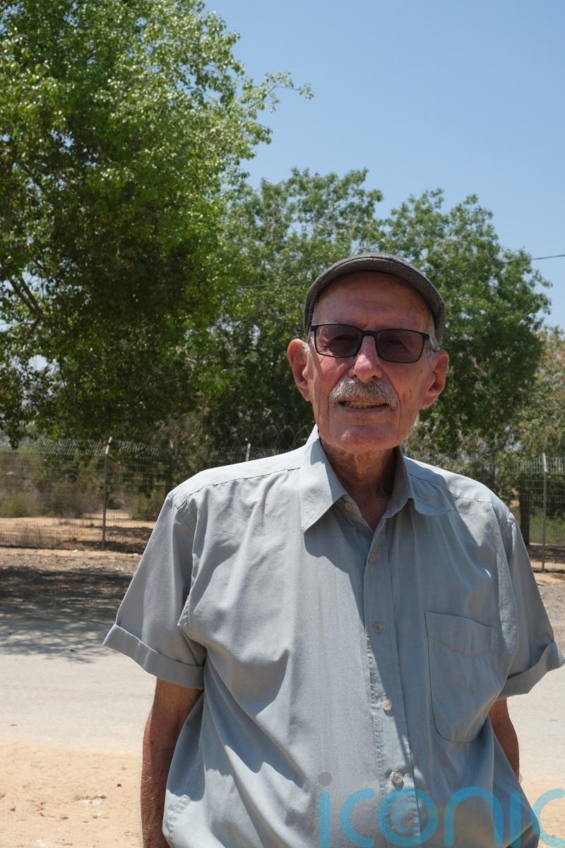 Hundreds attend funeral of UK-linked hostage Oded Lifshitz, 84