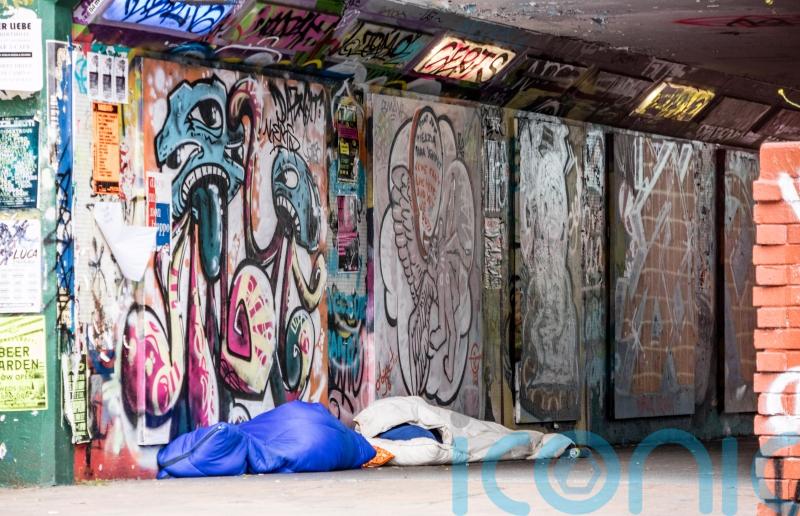 Rough sleeping up by a fifth in a year, ‘shameful’ snapshot estimates show
