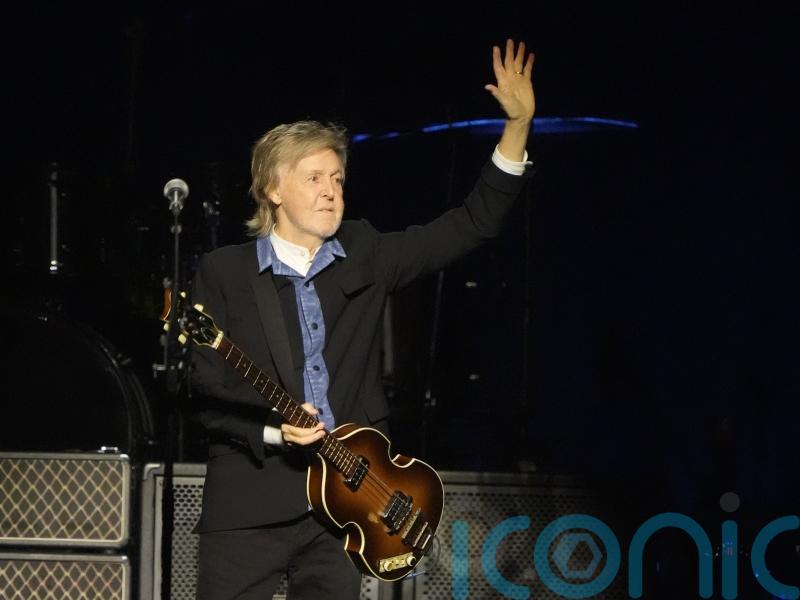 Starmer wants &lsquo;creatives to thrive&rsquo; after musicians lead backlash to AI plans