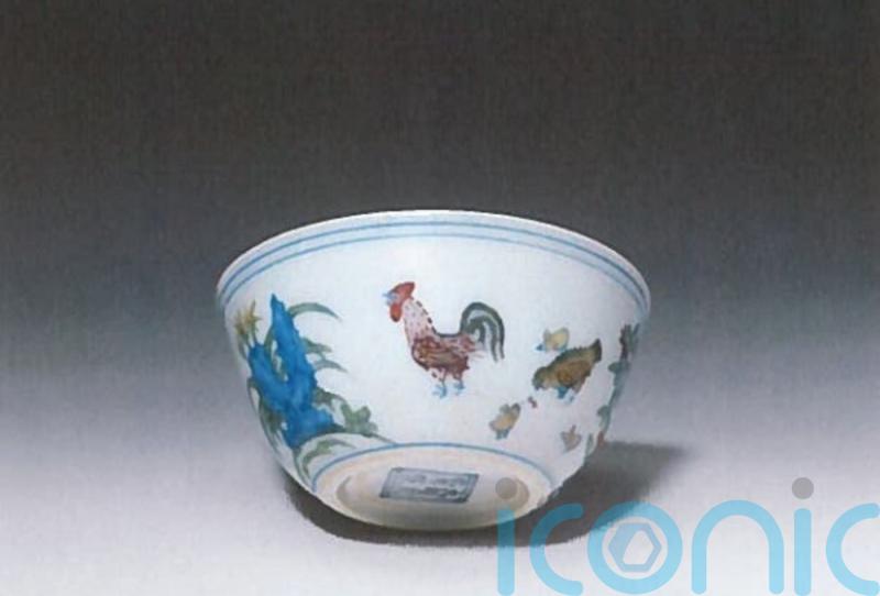 Murder plot accused stole Ming dynasty porcelain from Geneva museum, court told