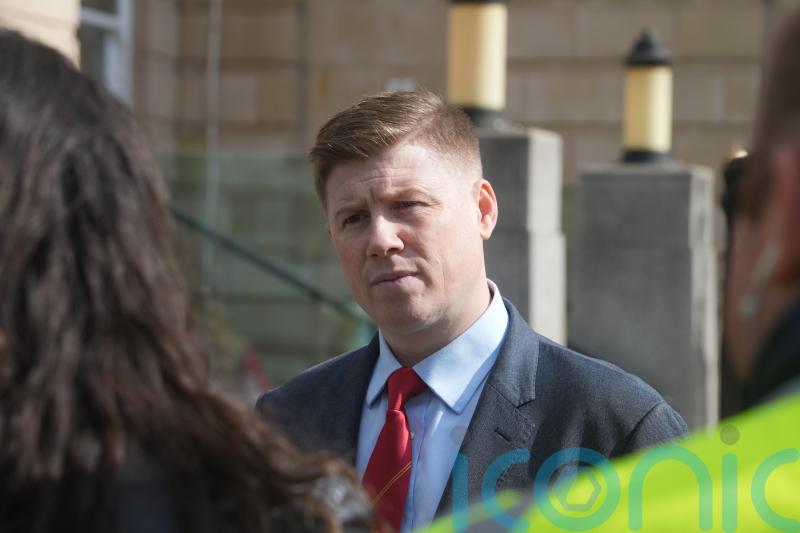 New RMT leader Eddie Dempsey to celebrate by playing bingo at local social club