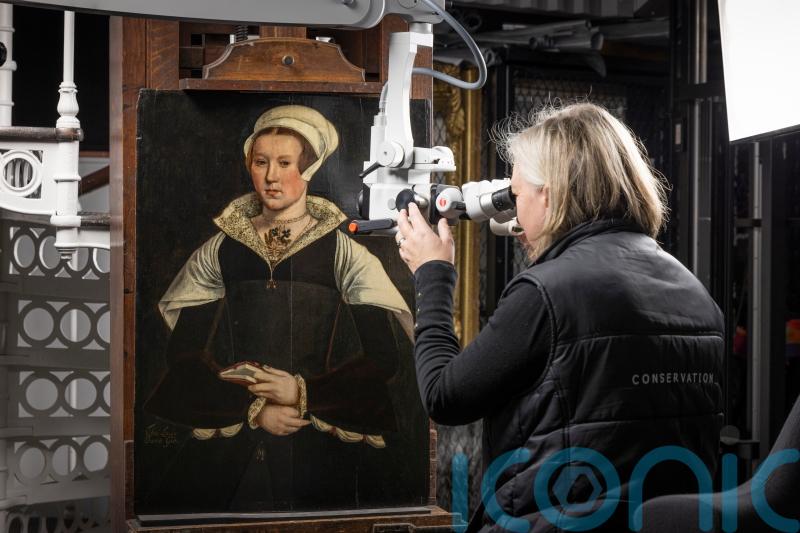 Mysterious portrait could be of ‘Nine Days Queen’ Lady Jane Grey – analysis