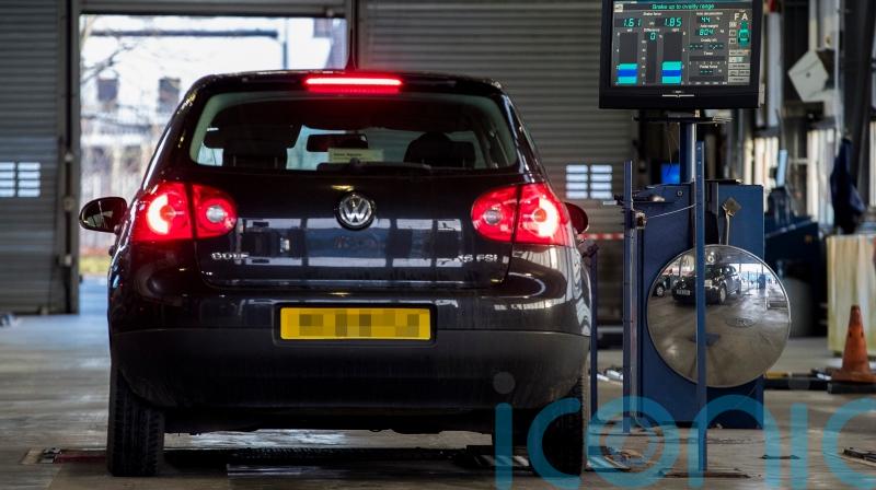 ‘Easily avoidable’ MOT failures increase by 133,000 in four years – study