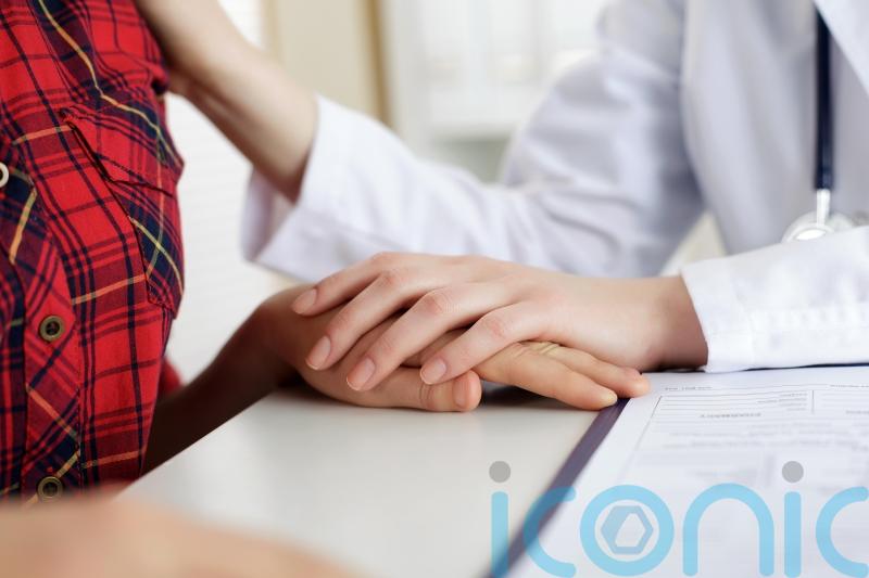 Government agrees to ensure bereavement leave covers miscarriages