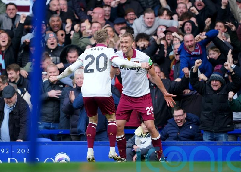 Jake O’Brien’s late header earns Everton a draw at home to West Ham