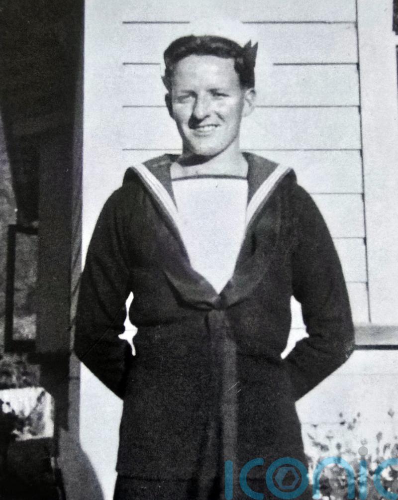 D-Day veteran dies at the age of 98
