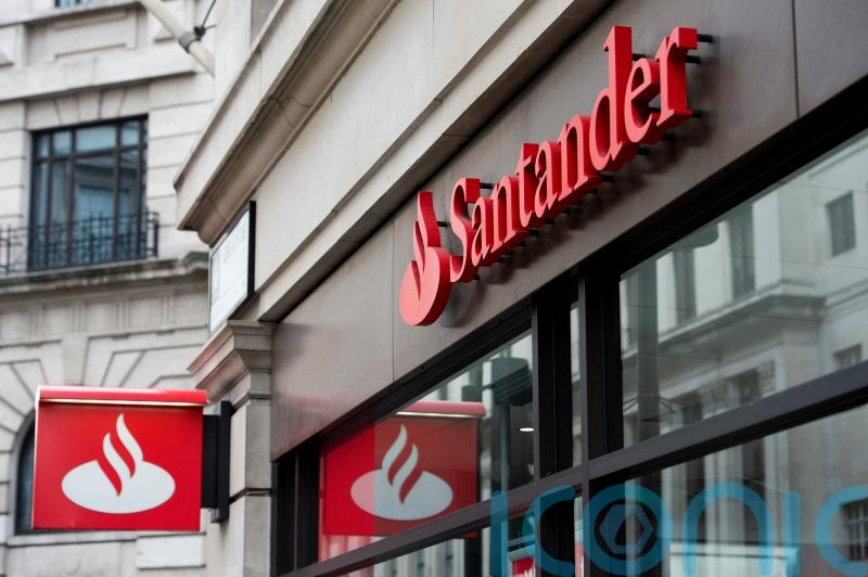 Santander closing over a fifth of branches in move putting 750 jobs at risk