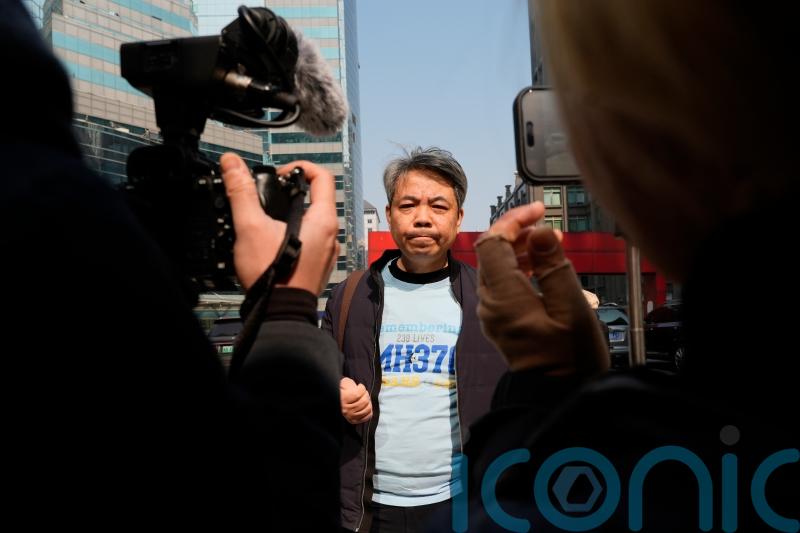 Malaysia approves new search for plane missing for more than a decade
