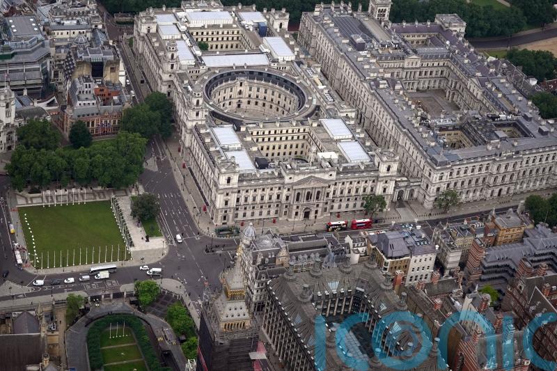 £25bn Russian assets frozen by UK since start of Ukraine war, Treasury says