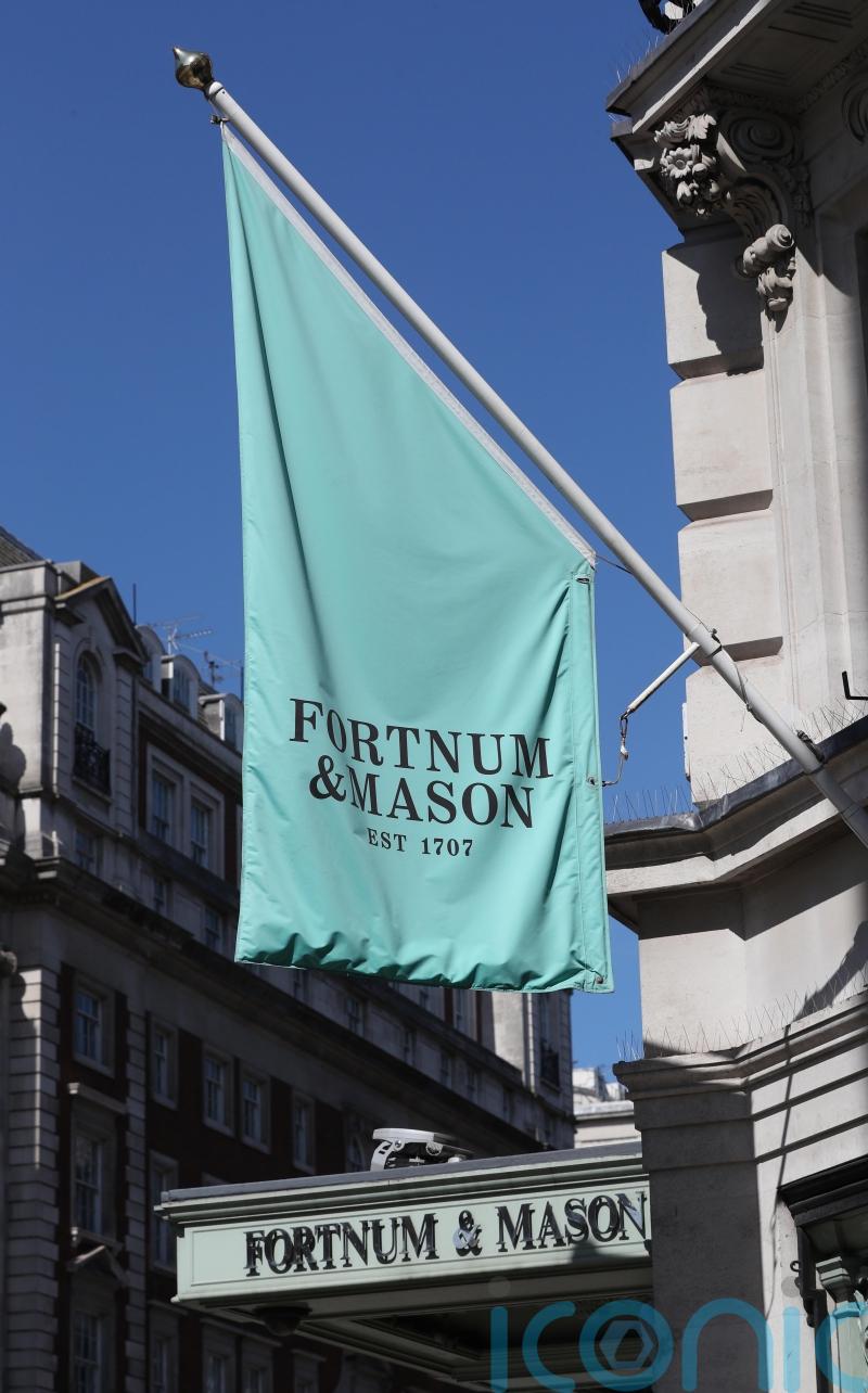 Fortnum & Mason offers high-end hampers in minutes in new rapid delivery service