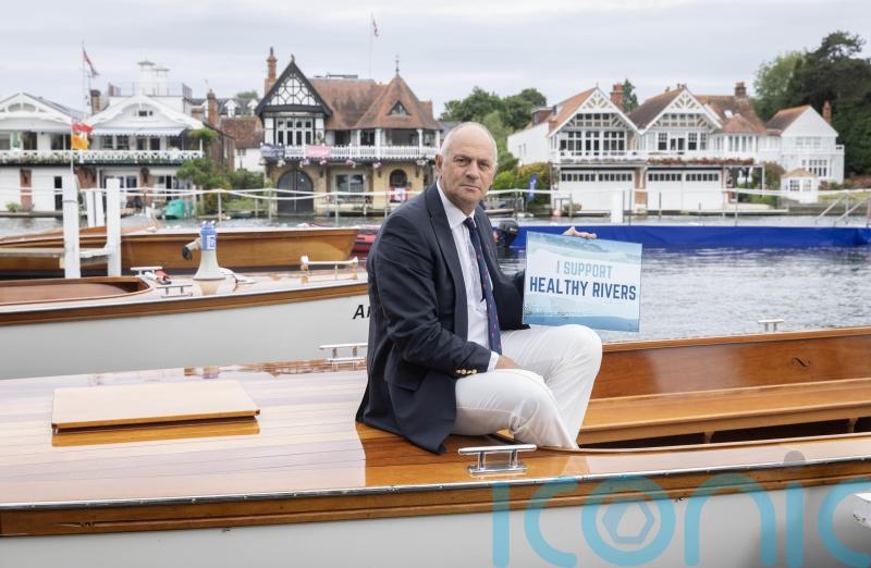 Sir Steve Redgrave urges Thames clean-up as young rowers take to the river