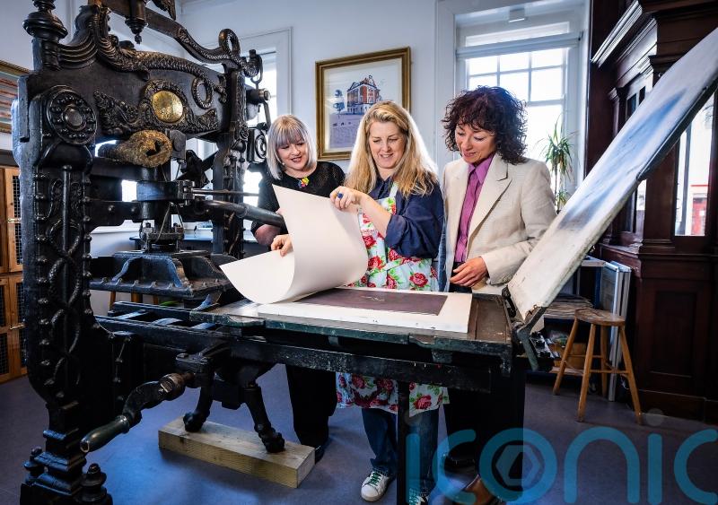 Print workshop launches exhibition of work by Pop Art pioneer