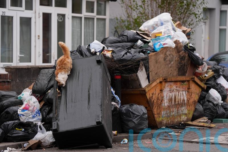 Birmingham City Council declares major incident as bin strike continues