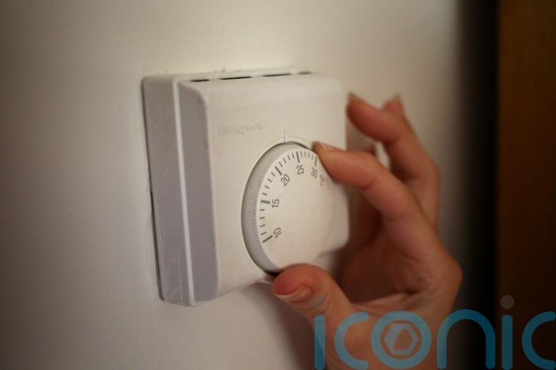 Decarbonising home heating at risk from weakened policies, think tank warns
