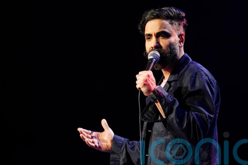 Police called as fight breaks out after heckler disrupts comedy gig