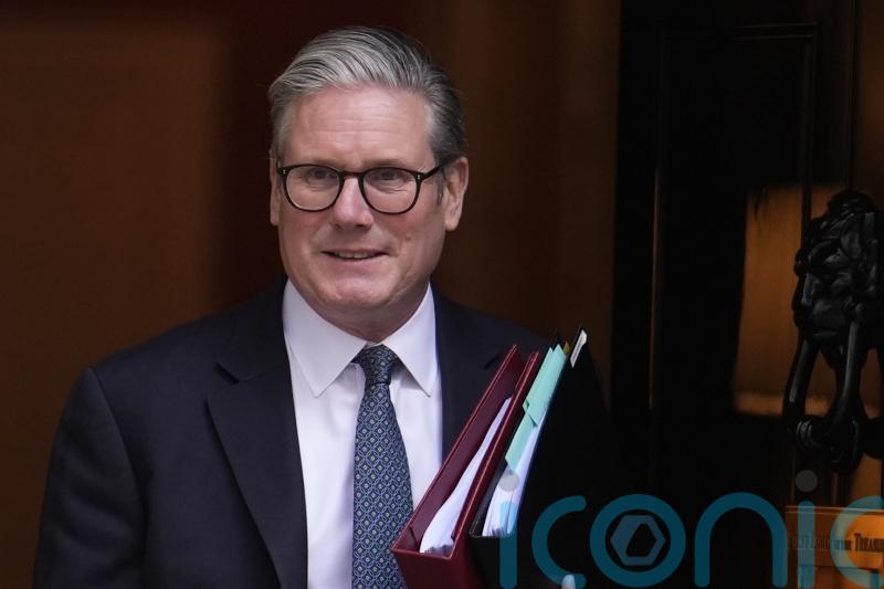 &lsquo;Fantasy figure&rsquo; to claim families &pound;3,500 poorer under Labour, says Starmer