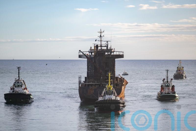 No ‘dedicated lookout’ on North Sea crash vessels, investigators say