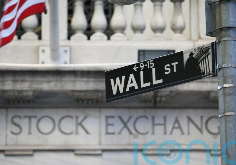 US stocks tank and dollar slumps as Trump tariffs hit trading